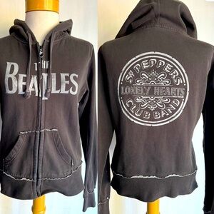 THE BEATLES (2005) Official Women's
"Sgt. Pepper's" Junk Food Hoodie Size Large